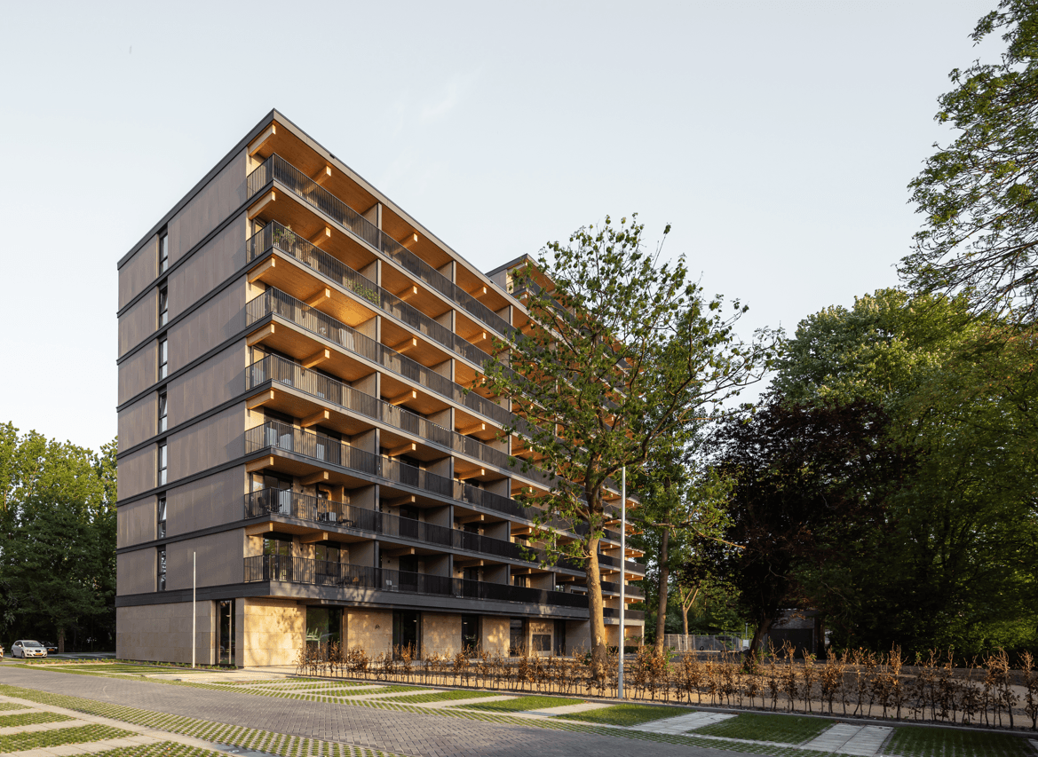 Eerste volledig houten woongebouw in Rotterdam