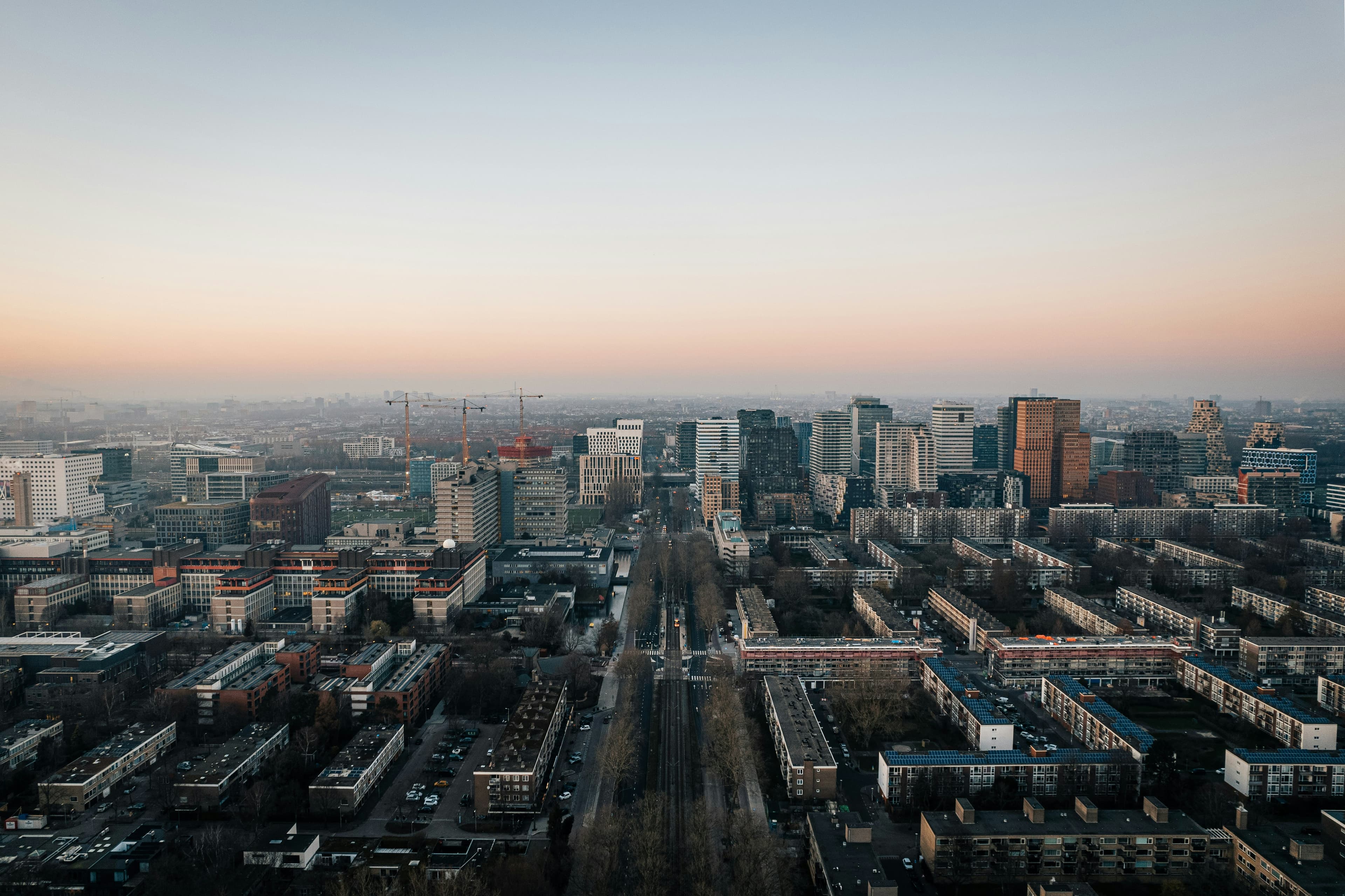 Amsterdam kiest voor woningen in plaats van kantoren